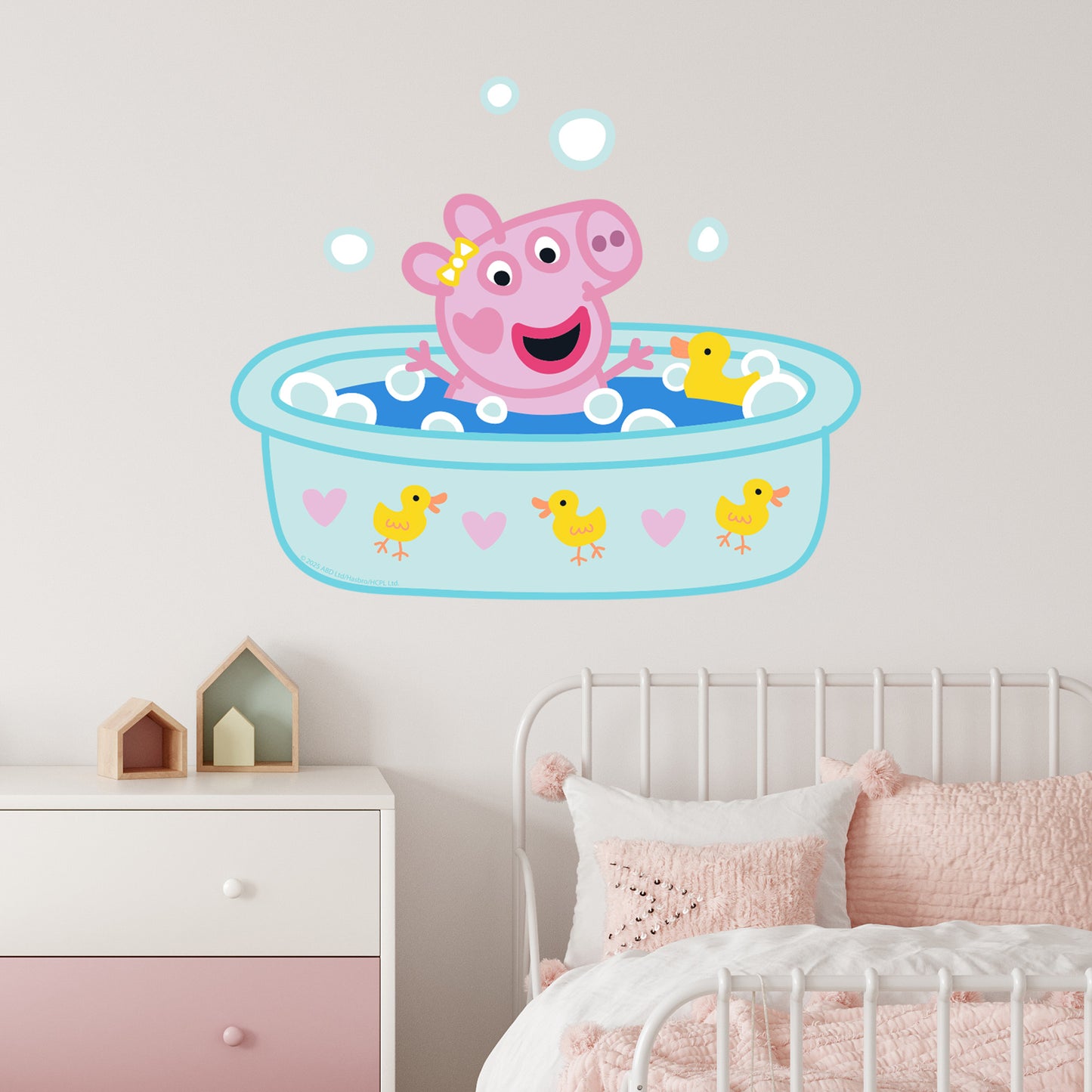 Peppa Pig Wall Sticker - Baby Evie Bath Time