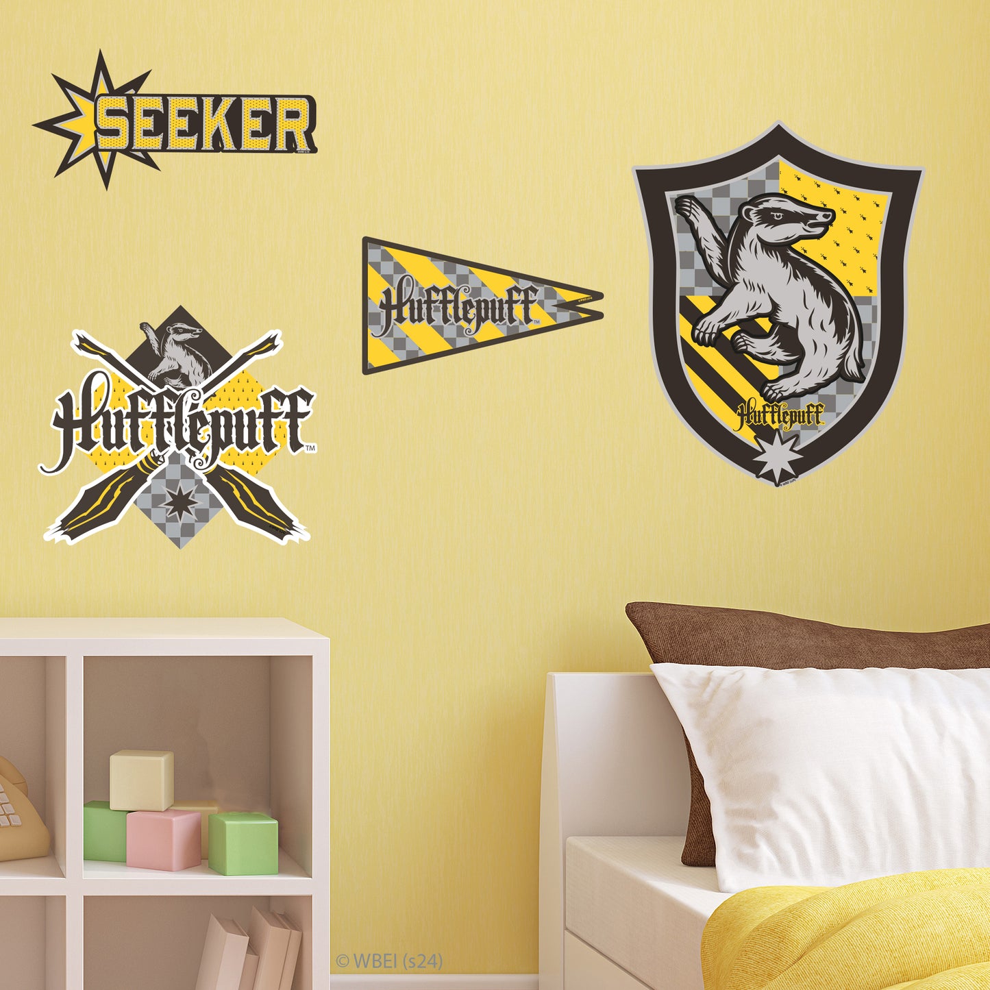 HARRY POTTER Wall Sticker – Hufflepuff House Pride Decal Set Wizarding World Art