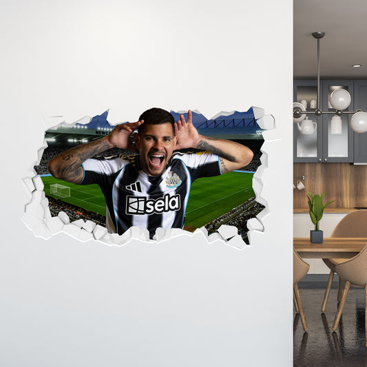 Newcastle United Football Club - Bruno G. 25/26 Broken Wall