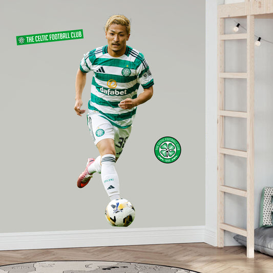 Celtic FC Wall Sticker - Daizen 25/26 Action Player Wall Decal Football Art