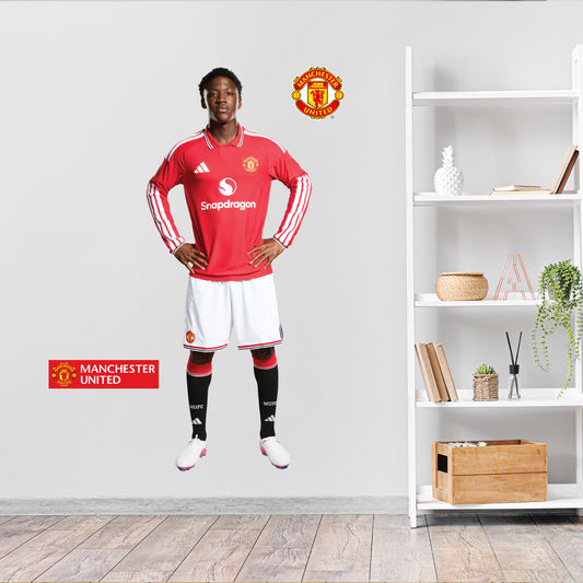 Manchester United FC Wall Sticker - Kobbie Mainoo 26/27 Player + MUFC Decals
