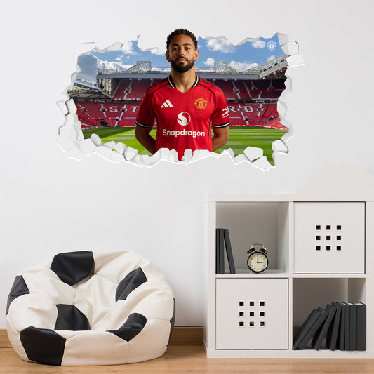 Manchester United FC Wall Sticker - Matheus Cunha 25/26 Broken Wall Decal