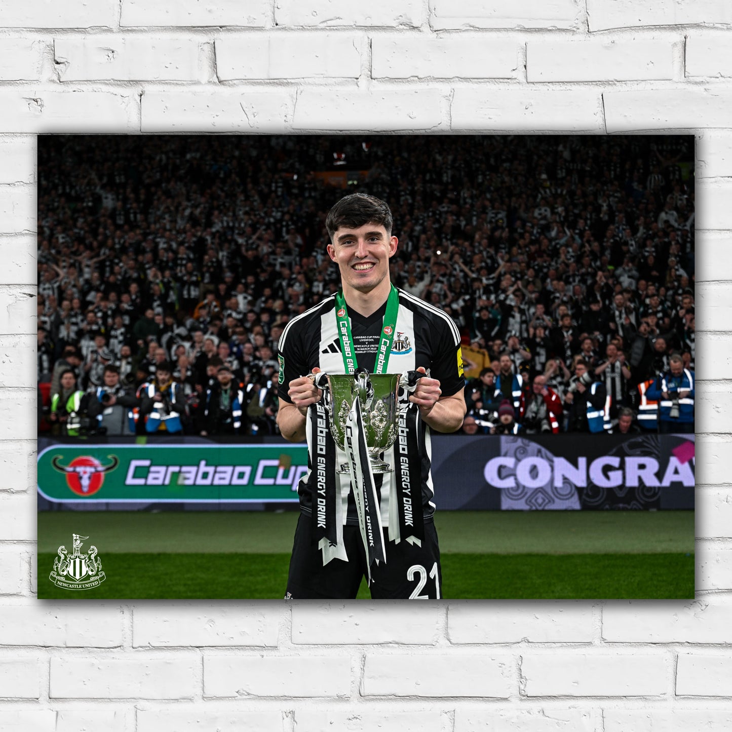 Newcastle United Cup Winners Print - Livramento with Trophy Poster