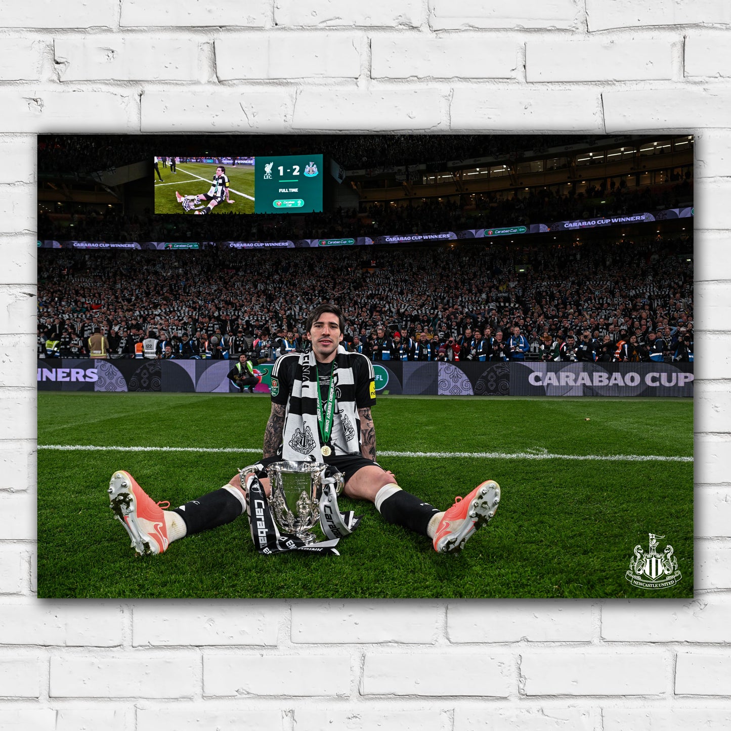 Newcastle United Cup Winners Print - Tonali with Trophy Poster