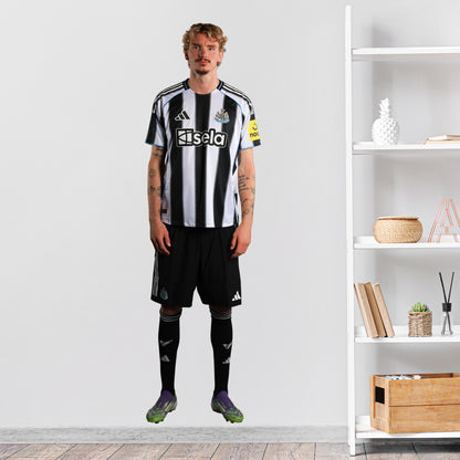 Newcastle United Wall Sticker - Woltemade Player 25/26 Wall Decal Football Art
