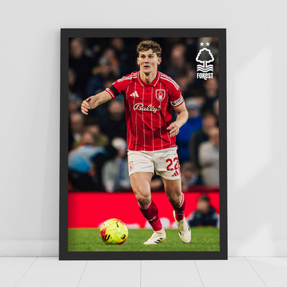 Nottingham Forest FC Print - Ryan Yates Action Shot Poster
