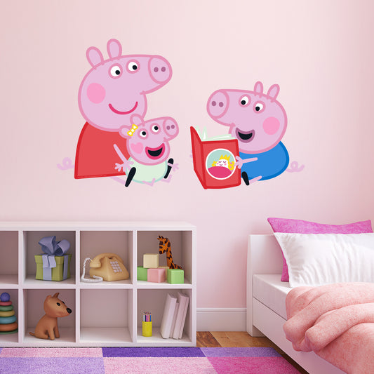 Peppa Pig Wall Sticker - Peppa And George Reading To Baby Evie