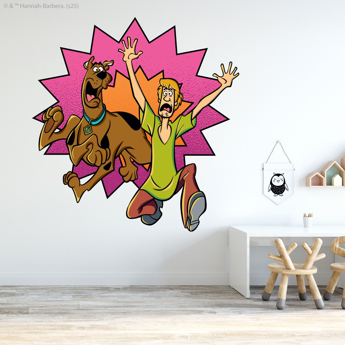 Scooby-Doo Wall Sticker  –  Scooby Doo And Shaggy Running Away Decal Wall Art
