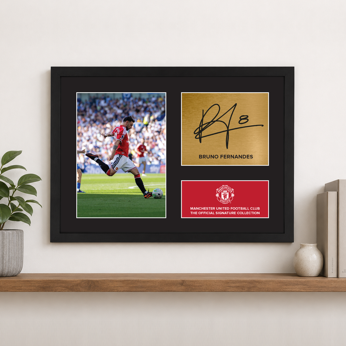 Manchester United Signature Collection Mounted Print – Bruno Fernandes Replica Signed Photo