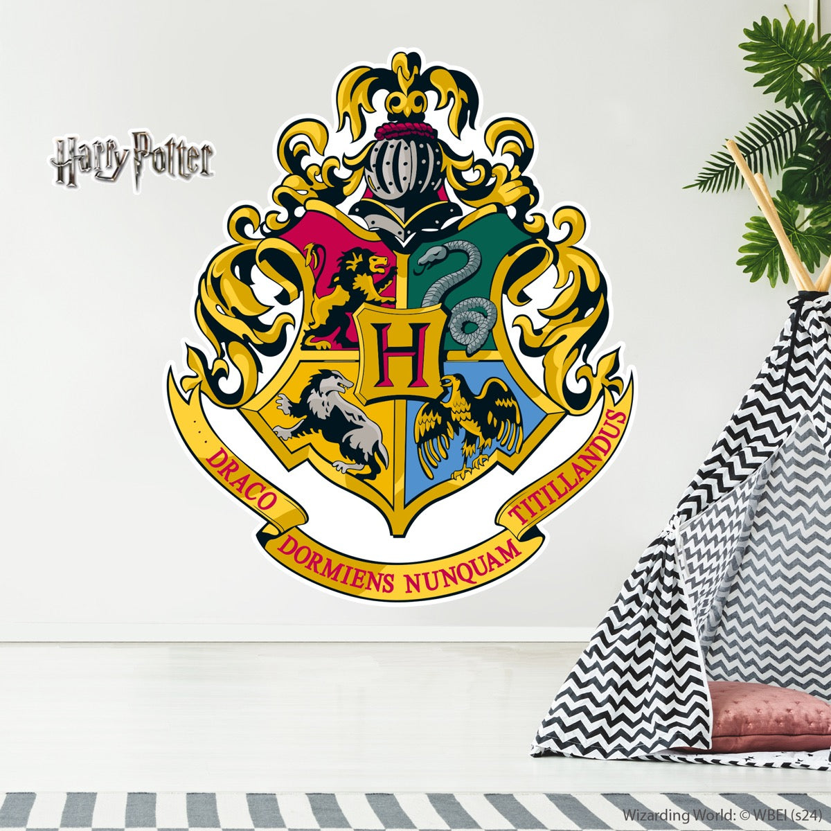 HARRY POTTER Wall Sticker - Hogwarts Crest Wall Decal Wizarding World Art