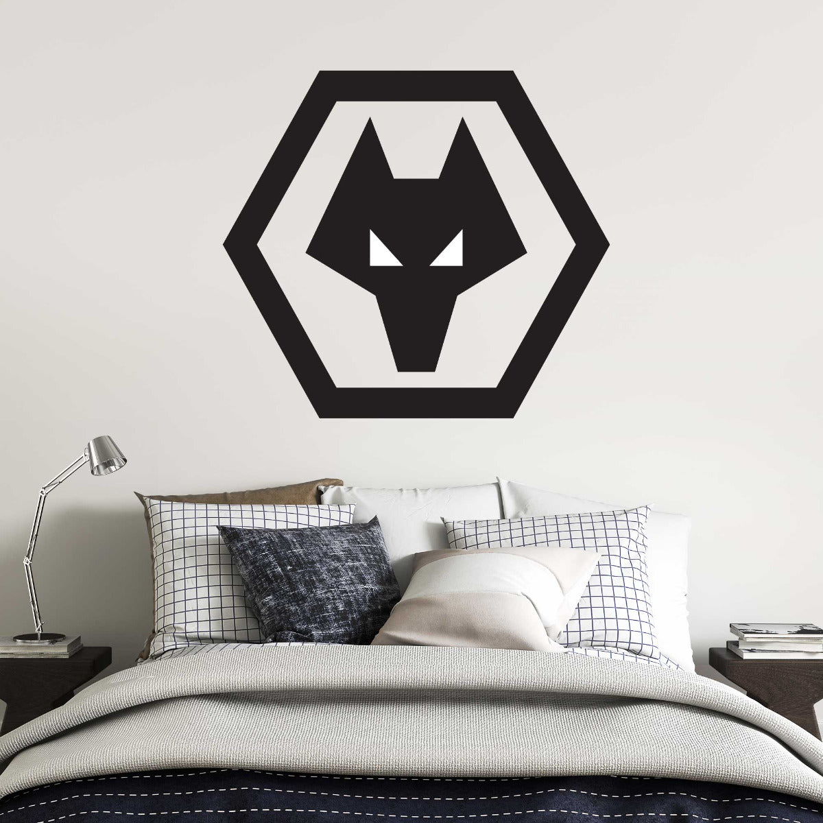 Wolverhampton Wanderers F.C. Black Crest Wall Sticker – www.themed.co.uk